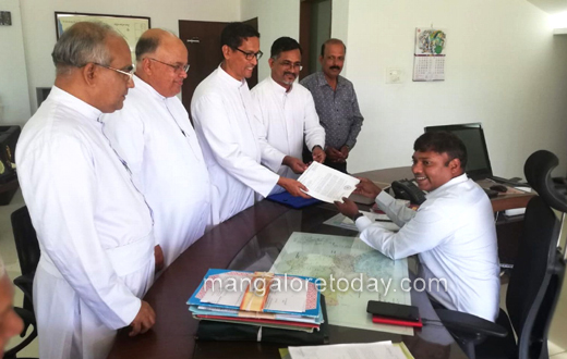 Diocese of Mangalore submits memorandum to CM